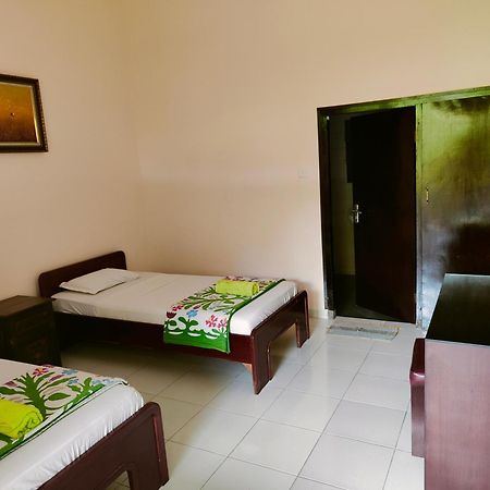 Berlian Inn Kuta Beach Esterno foto