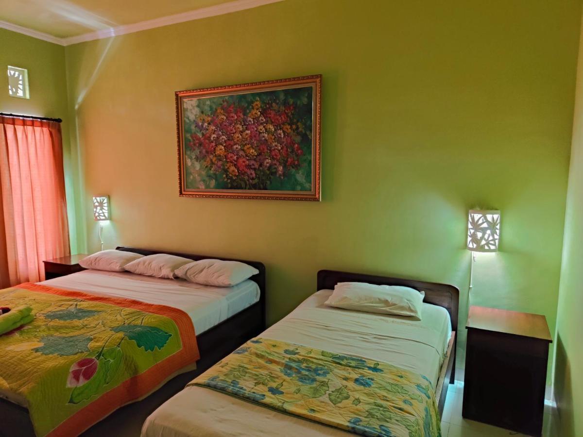 Berlian Inn Kuta Beach Esterno foto