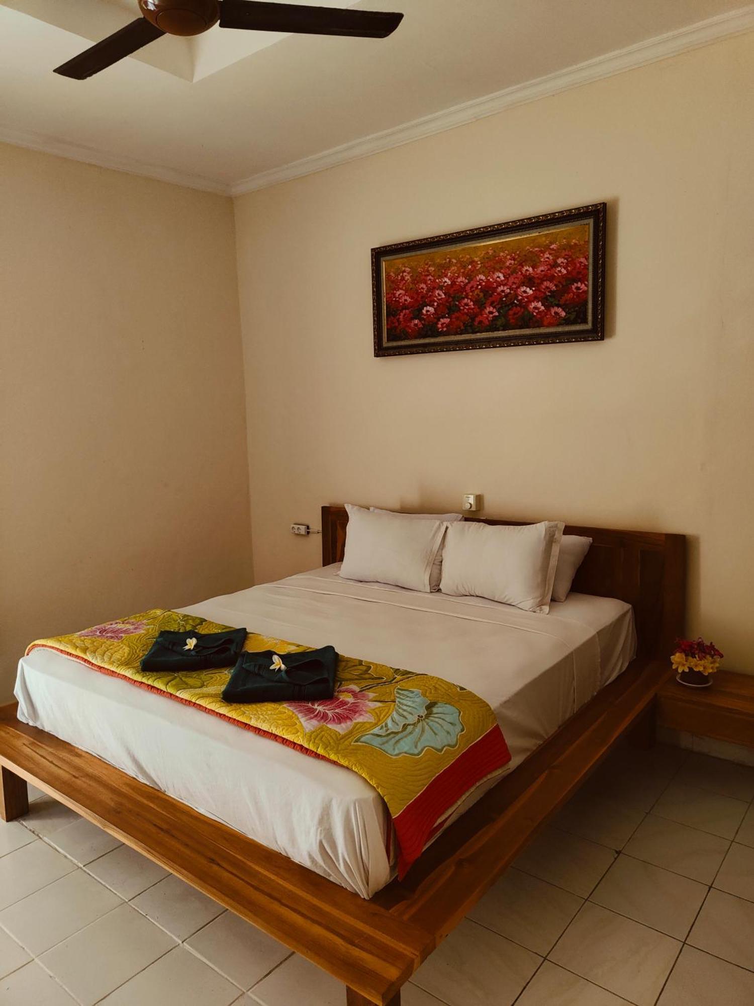 Berlian Inn Kuta Beach Esterno foto