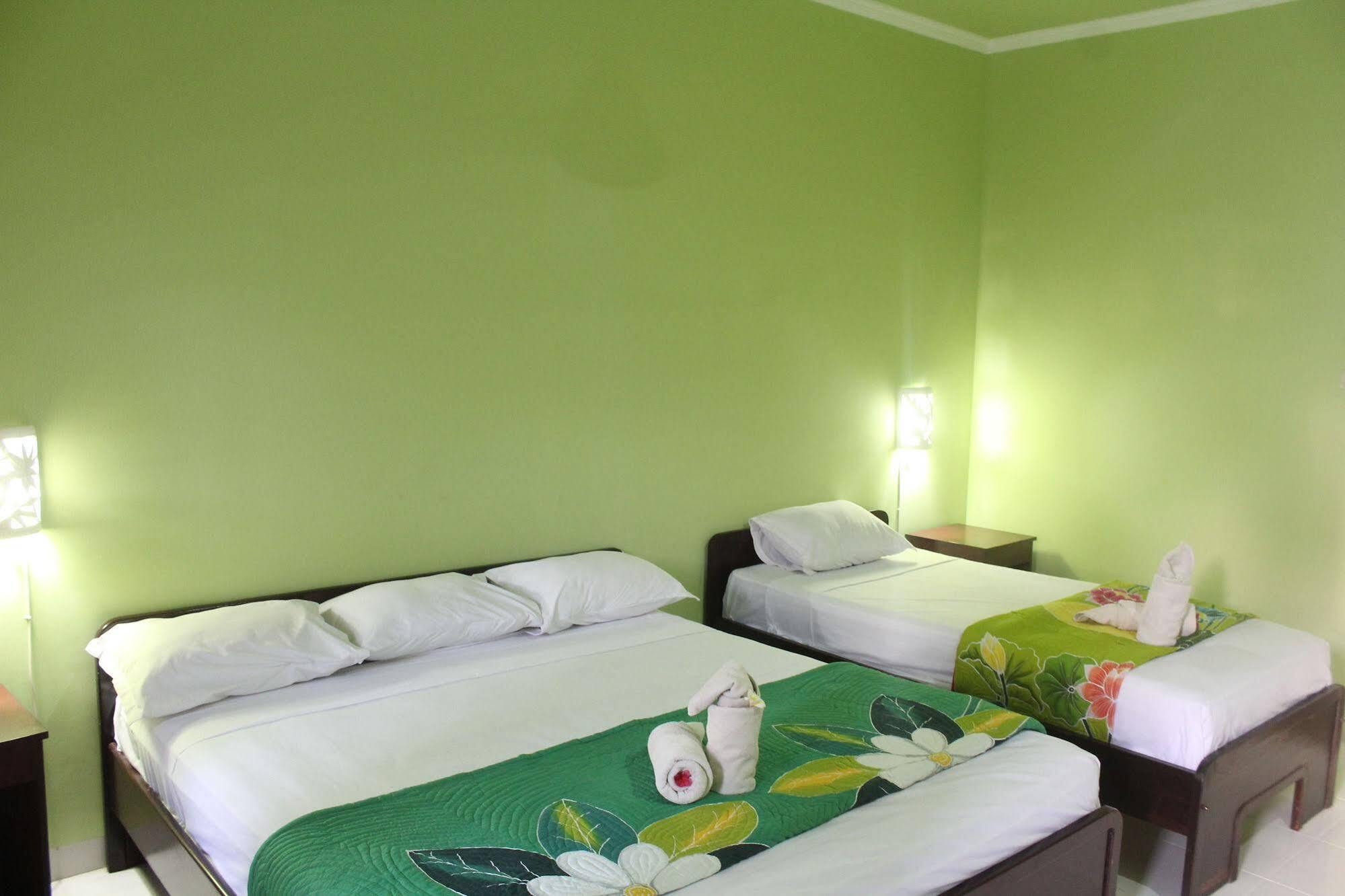 Berlian Inn Kuta Beach Esterno foto