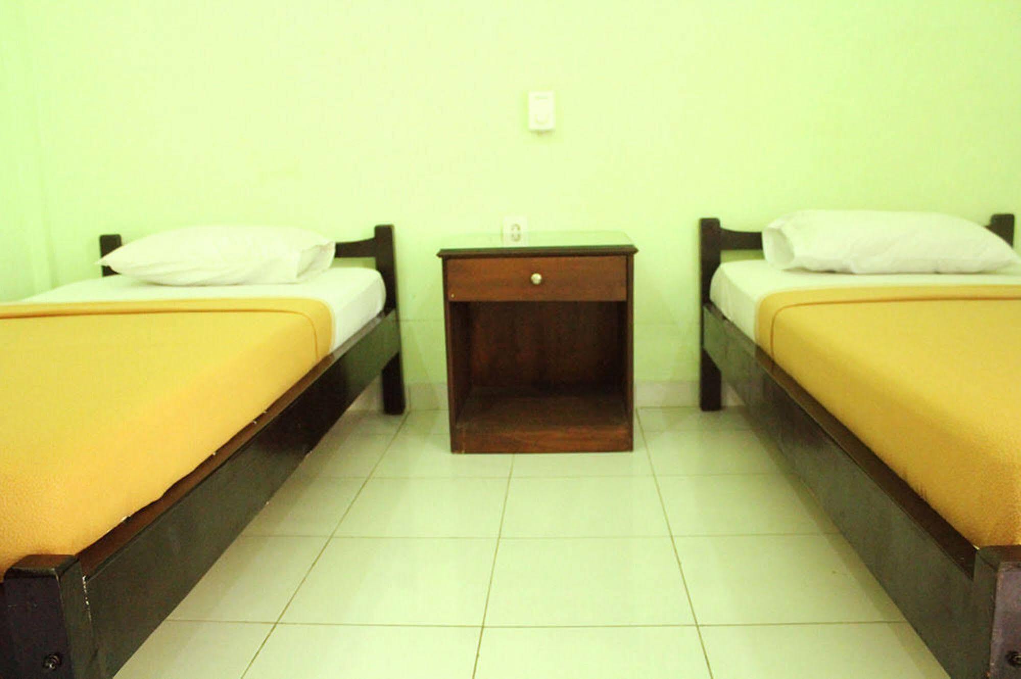Berlian Inn Kuta Beach Esterno foto